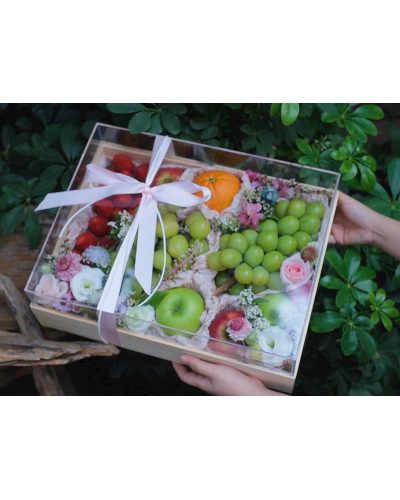 <img src='https://andy.vn/image/cache/data/product/110202409-400x500.jpg' height='400px'> Hộp hoa quả vip 12