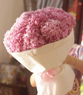 Tú cầu hồng