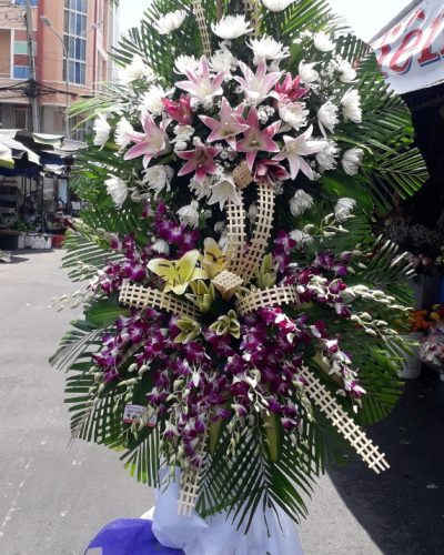 kính viếng 4