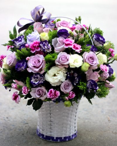 <img src='https://andy.vn/image/cache/data/product/gio-hoa-hong-tim-04032019-400x500.jpg' height='400px'> Giỏ hoa Hồng Tím